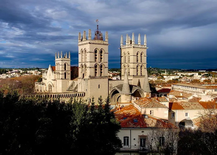 Hôtel avec vue: Best Western Hotel Le Guilhem